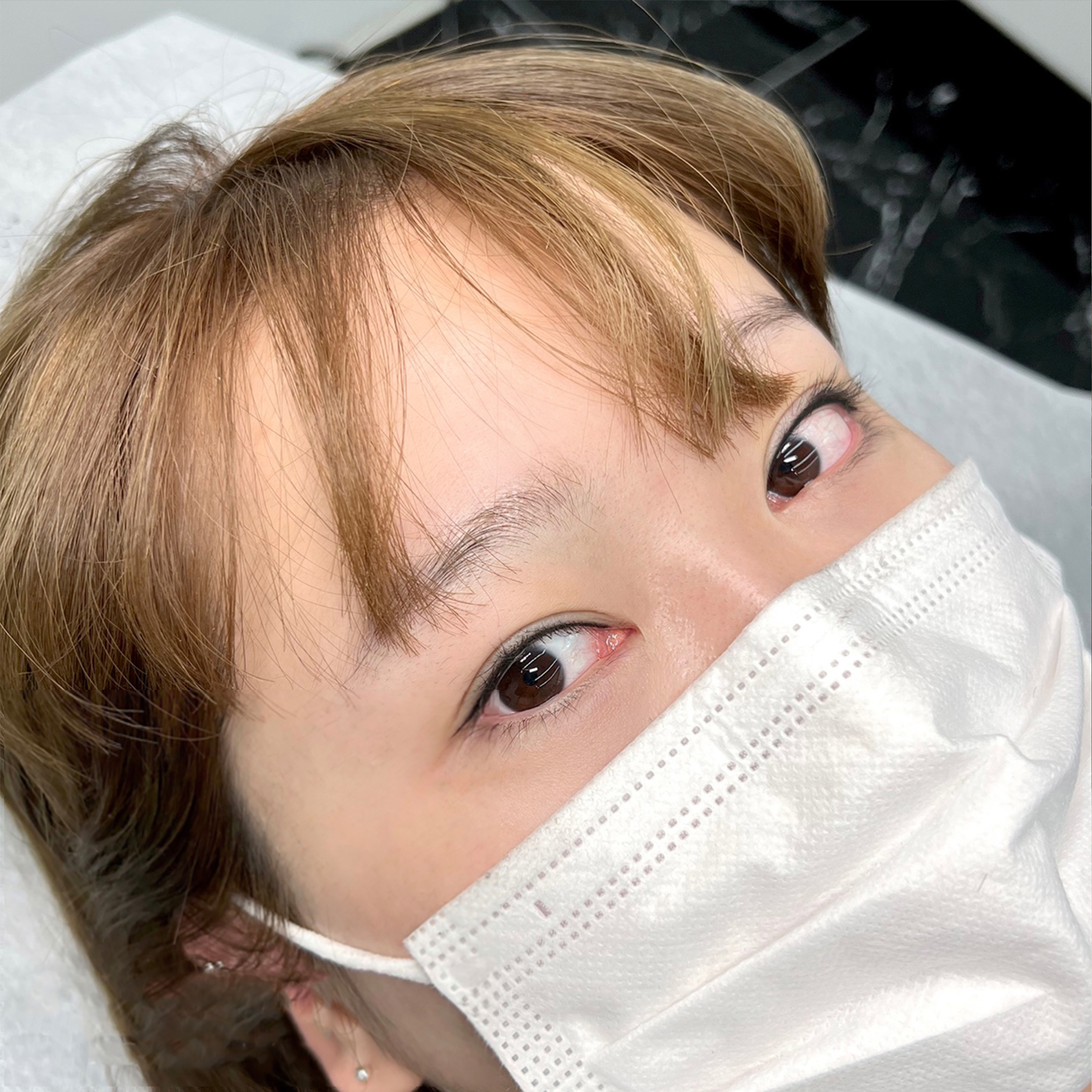 자연스러운 아이라인 하나로